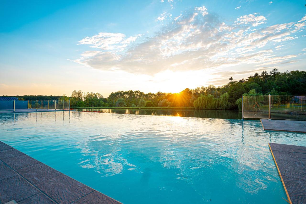 Le Camping Grand Cerf Otel Gimouille Dış mekan fotoğraf
